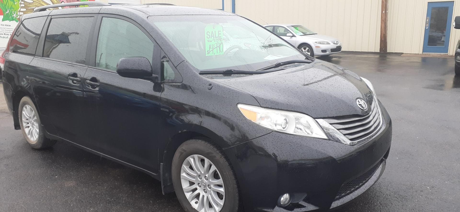 2012 Toyota Sienna Limited FWD 7-Passsenger V6 (5TDYK3DC2CS) with an 3.5L V6 EFI DOHC 24V engine, 5-Speed Automatic transmission, located at 2015 Cambell Street, Rapid City, SD, 57701, (605) 342-8326, 44.066433, -103.191772 - Photo#14